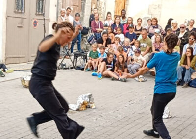 CIE2B2B_DANSE_forcalquier_ACCUEIL